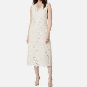 Vince Nouveau Lace V-Neck Sleeveless Midi
Dress Cream Floral Lace - Size 6